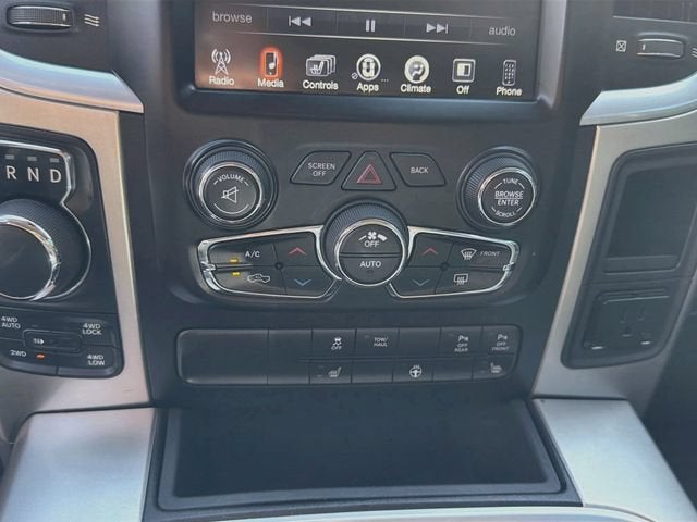 2017 RAM 1500 Big Horn Crew Cab 4x4 5'7" Box