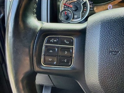 2017 RAM 1500 Big Horn Crew Cab 4x4 5'7" Box