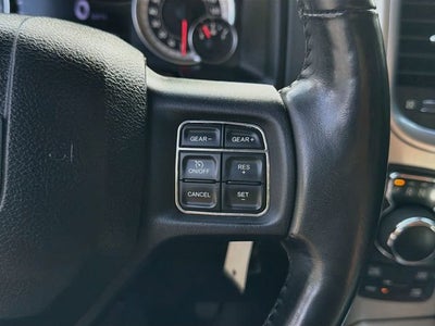 2017 RAM 1500 Big Horn Crew Cab 4x4 5'7" Box