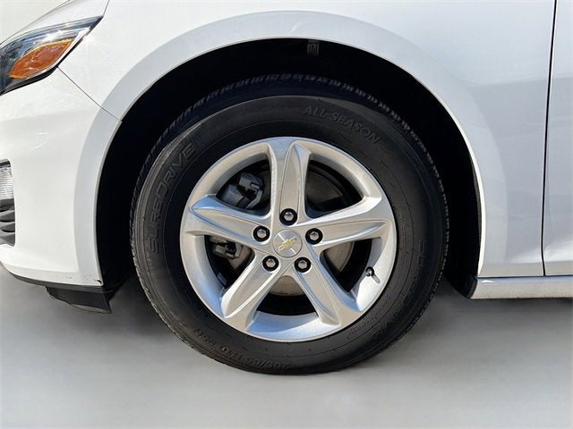 2022 Chevrolet Malibu LS