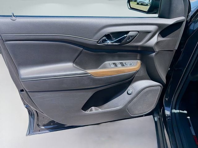 2019 GMC Acadia SLE