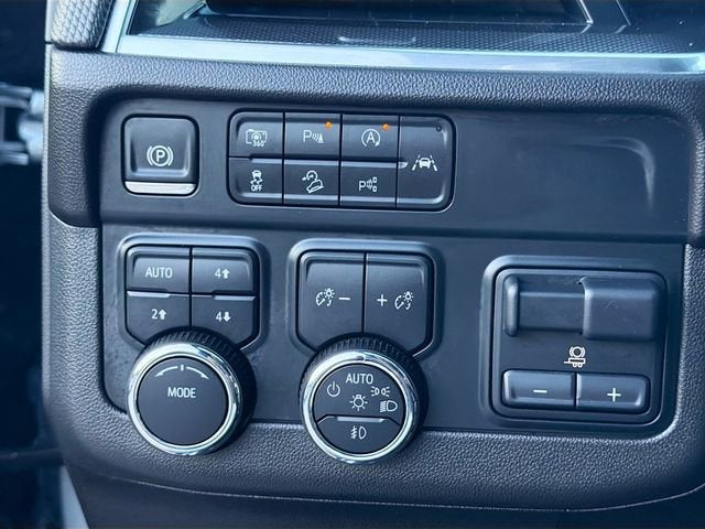 2025 Chevrolet Tahoe RST