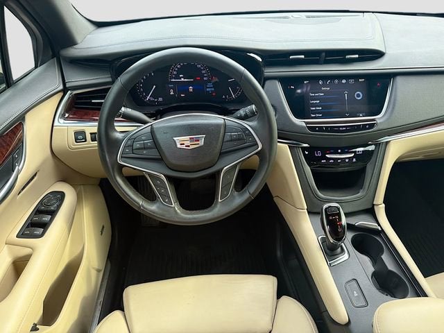 2017 Cadillac XT5 Luxury FWD