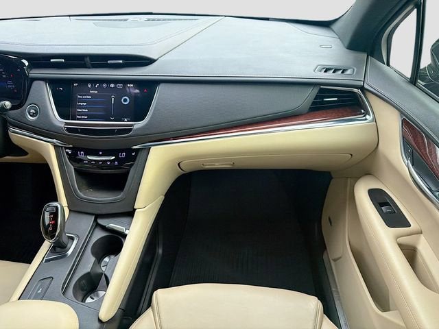 2017 Cadillac XT5 Luxury FWD