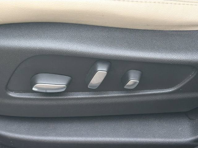 2017 Cadillac XT5 Luxury FWD