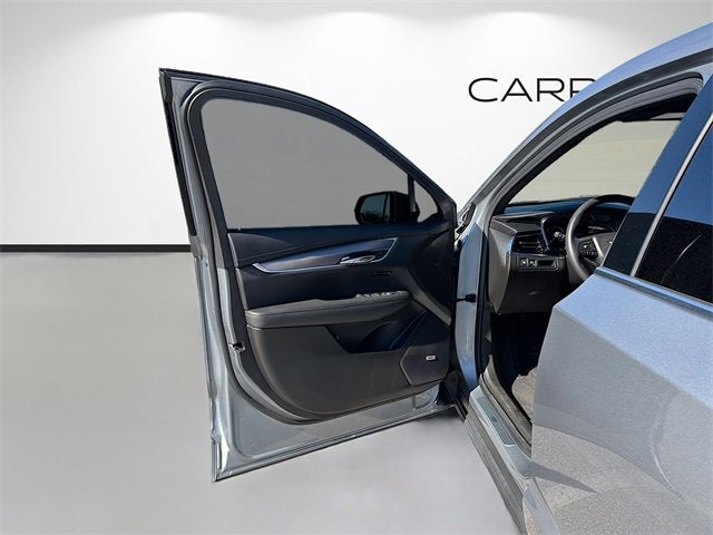 2025 Cadillac XT6 Luxury