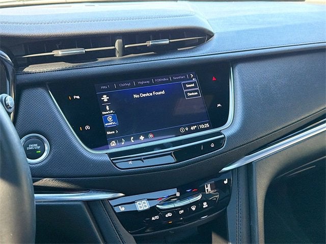 2025 Cadillac XT6 Luxury