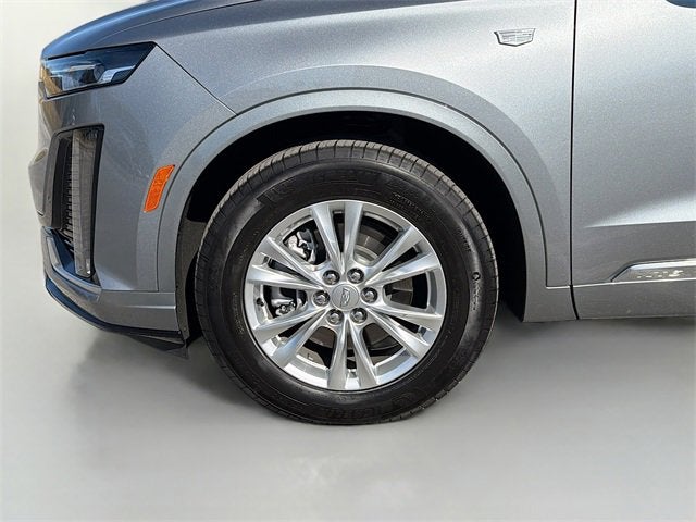 2025 Cadillac XT6 Luxury