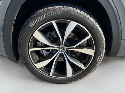2024 Volkswagen Atlas Cross Sport 2.0T SEL Premium R-Line