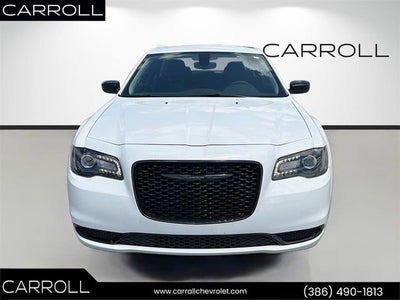 2023 Chrysler 300 Touring