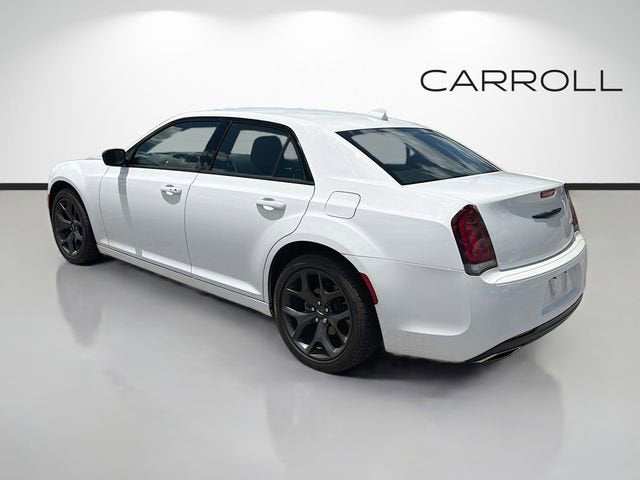2023 Chrysler 300 Touring