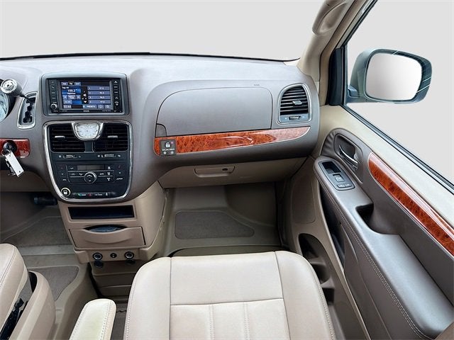 2015 Chrysler Town & Country Touring