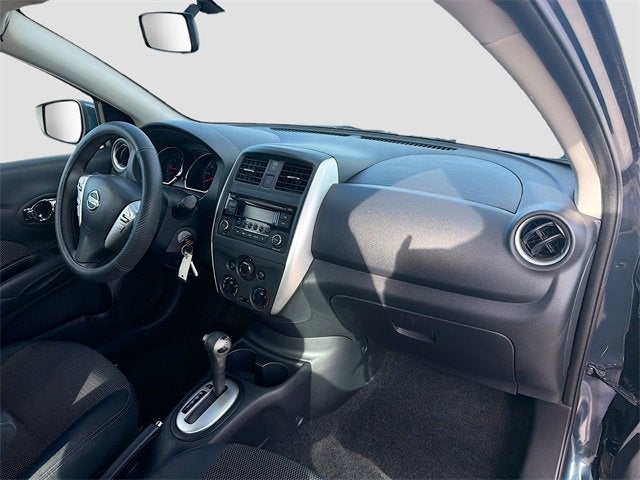 2015 Nissan Versa SV