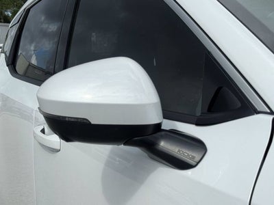 2025 Nissan Kicks SR FWD