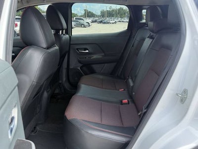 2025 Nissan Kicks SR FWD