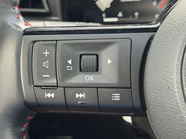 2025 Nissan Kicks SR FWD
