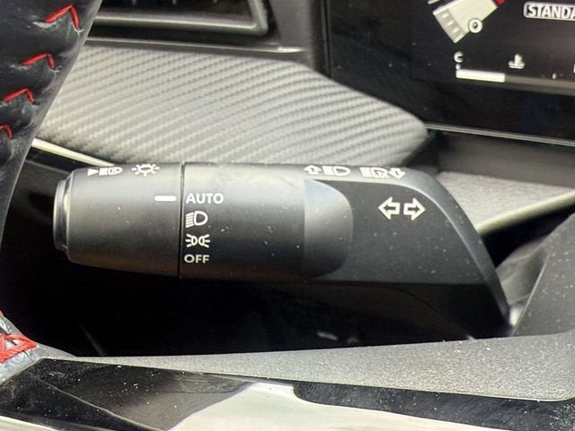 2025 Nissan Kicks SR FWD
