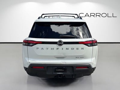 2024 Nissan Pathfinder SV