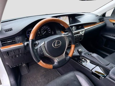 2015 Lexus ES 300h Hybrid