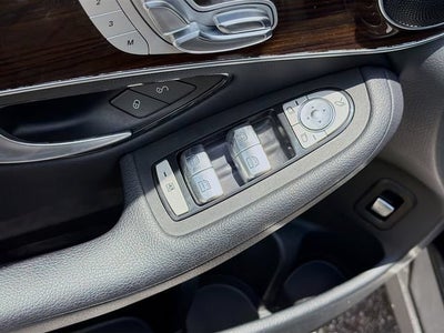 2020 Mercedes-Benz GLC 300 GLC 300