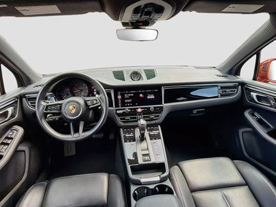 2023 Porsche Macan Base