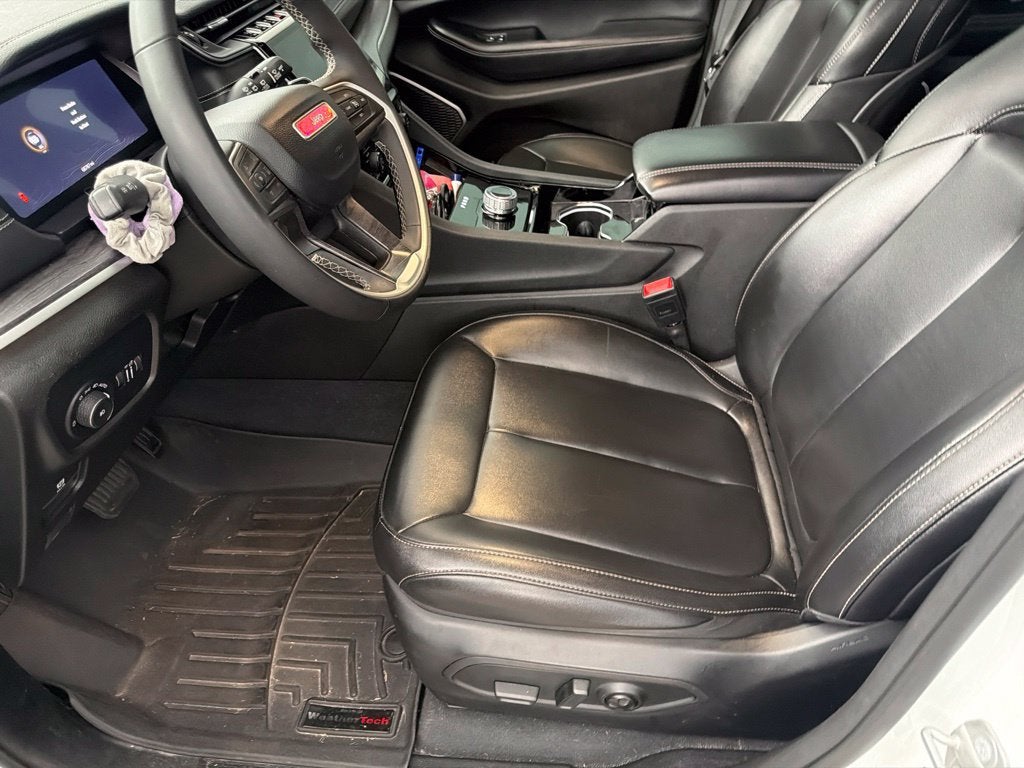 2023 Jeep Grand Cherokee L Limited 4x2