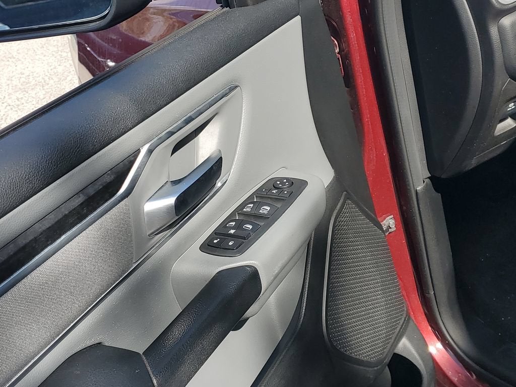 2019 RAM 1500 Big Horn/Lone Star Crew Cab 4x2 5'7" Box