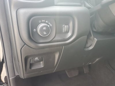 2023 RAM 1500 Big Horn Crew Cab 4x4 5'7" Box