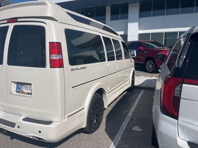 2025 Chevrolet Express Cargo WT