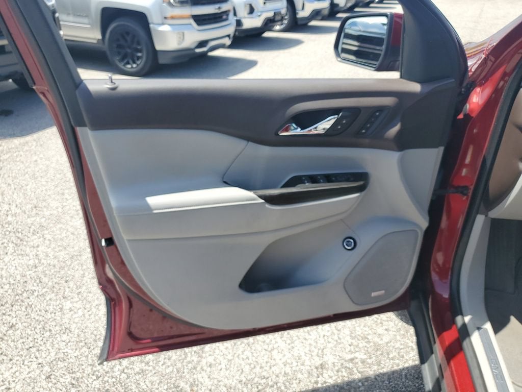 2017 GMC Acadia SLT