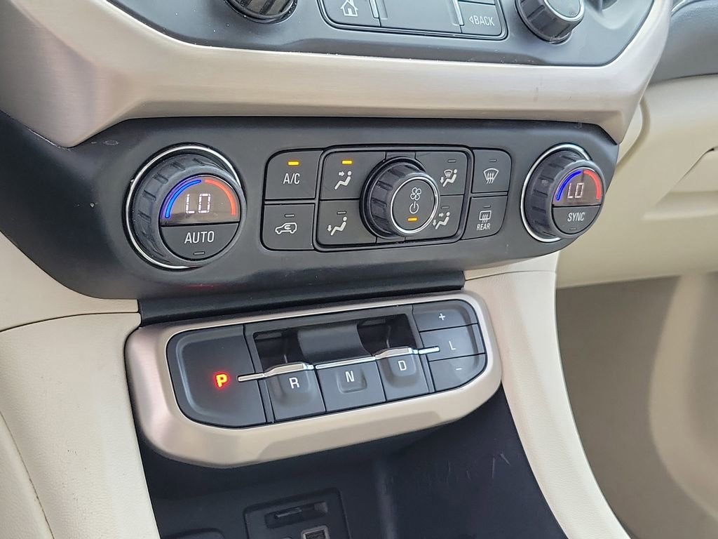 2020 GMC Acadia Denali