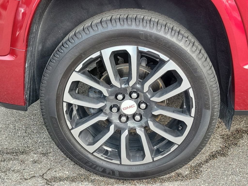 2020 GMC Acadia Denali