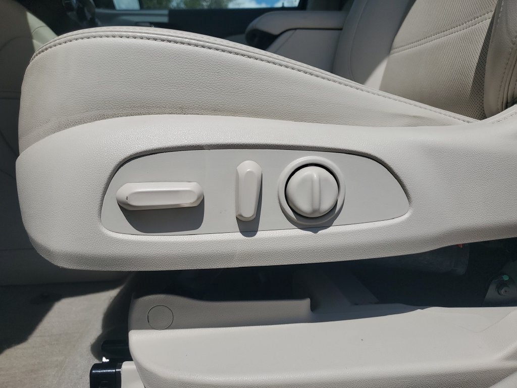 2021 GMC Acadia Denali - Photo 22