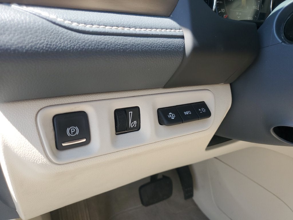 2021 GMC Acadia Denali - Photo 25