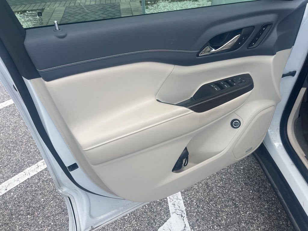 2022 GMC Acadia Denali