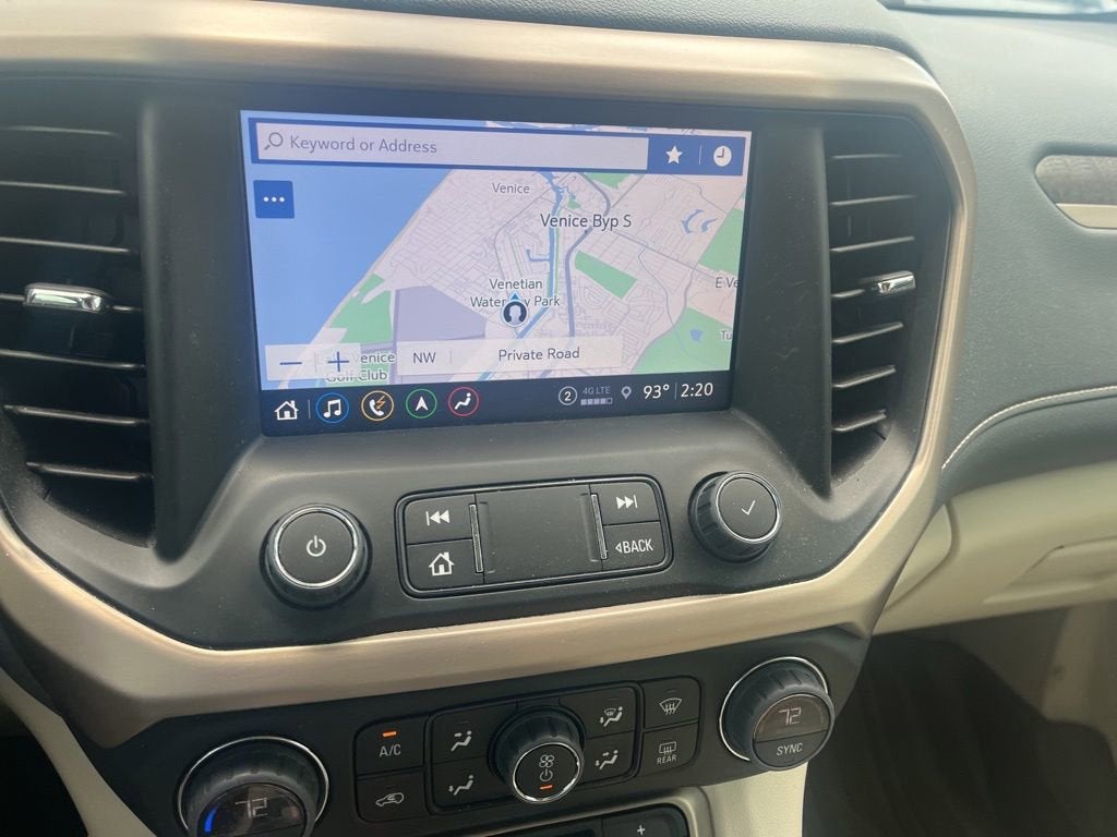 2022 GMC Acadia Denali
