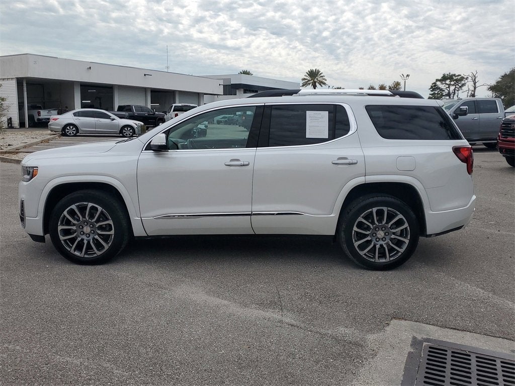 2023 GMC Acadia Denali