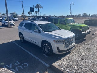 2023 GMC Acadia Denali
