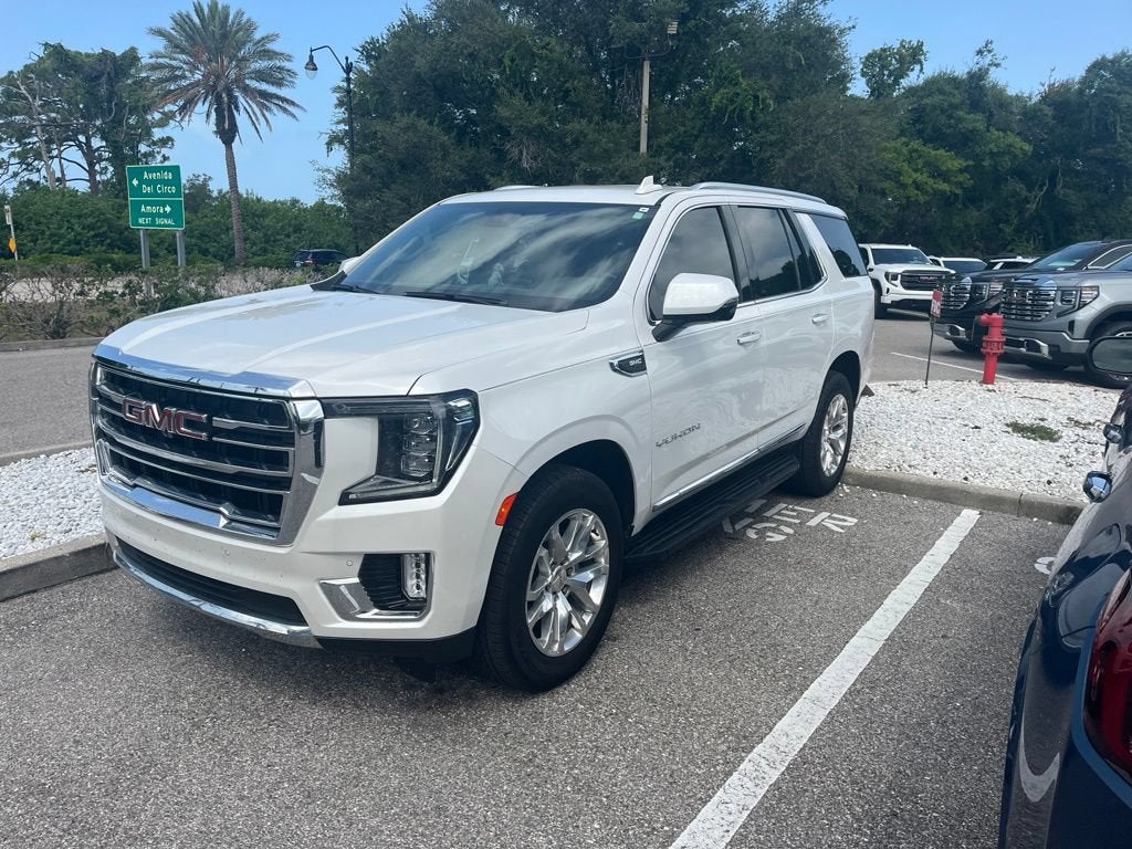 2023 GMC Yukon SLT