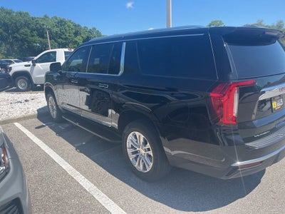 2022 GMC Yukon XL SLT
