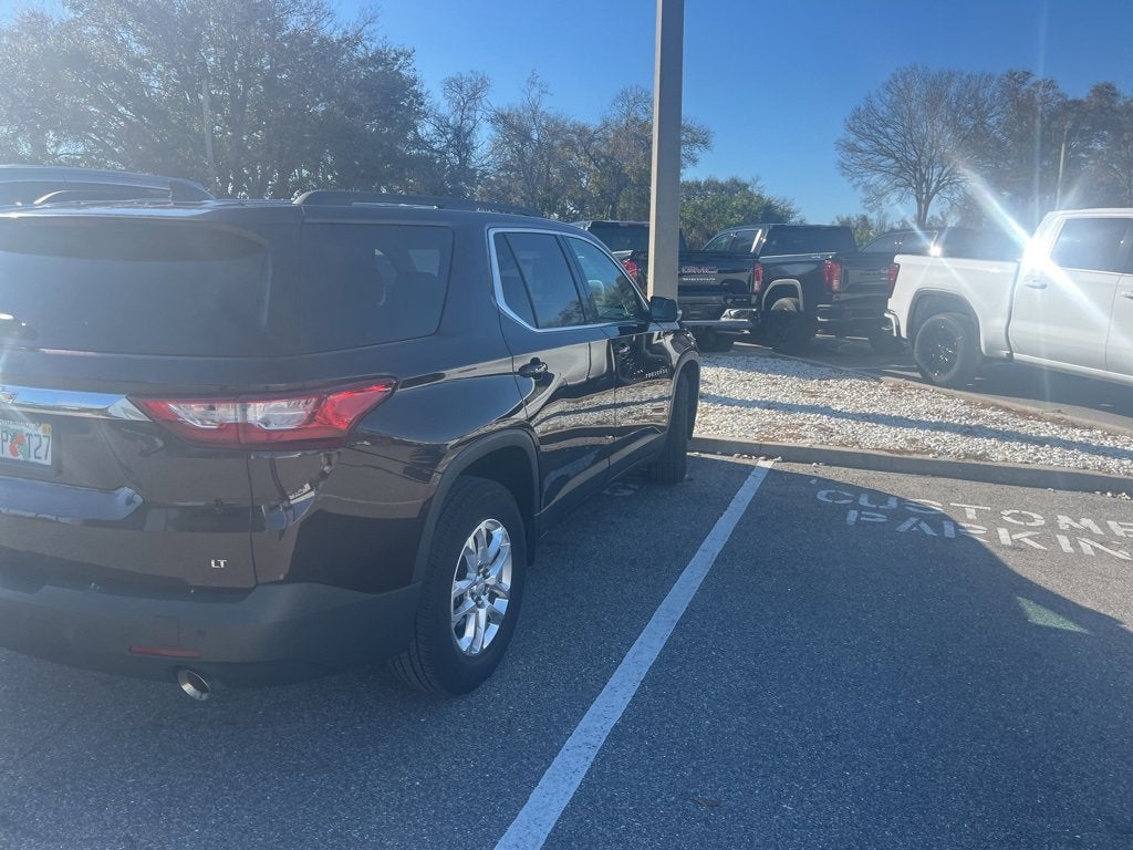 2021 Chevrolet Traverse LT Cloth