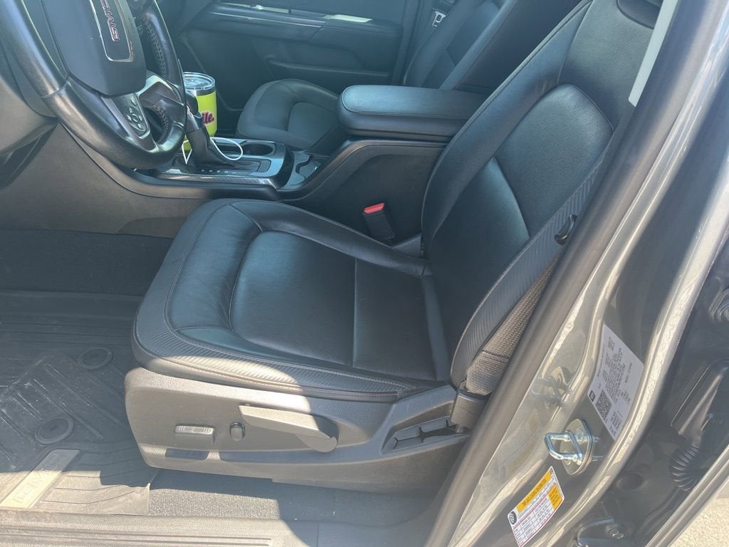 2022 GMC Canyon AT4 - Leather