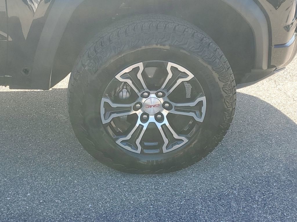 2025 GMC Canyon AT4