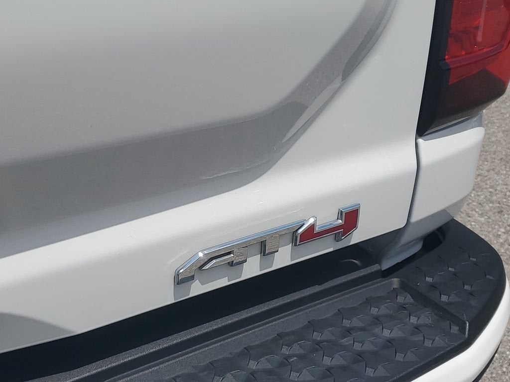 2025 GMC Canyon AT4