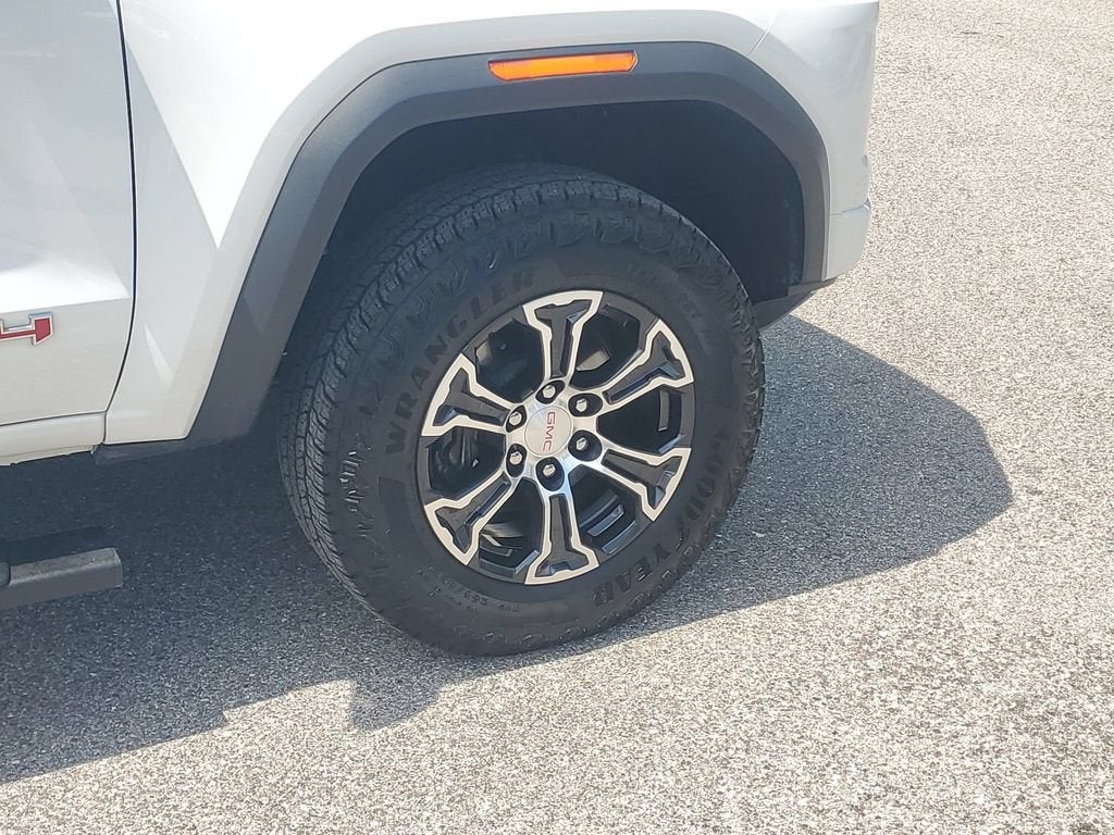 2025 GMC Canyon AT4