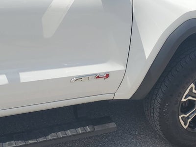 2025 GMC Canyon AT4