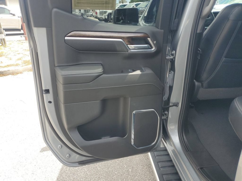 2024 GMC Sierra 1500 SLE