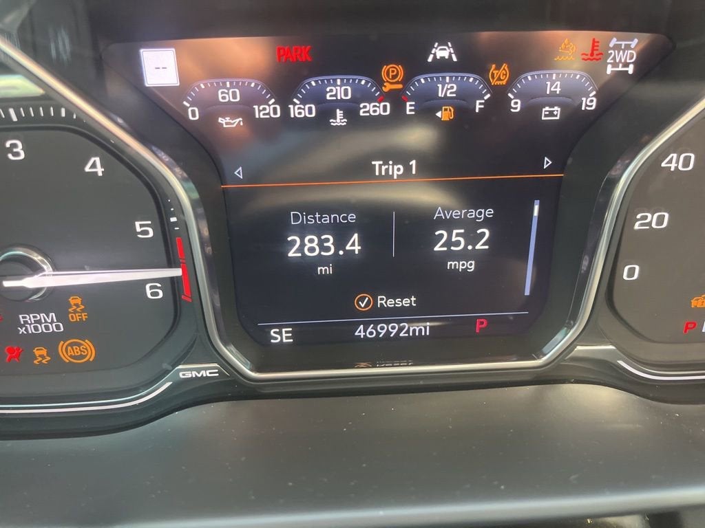 2021 GMC Sierra 1500 AT4