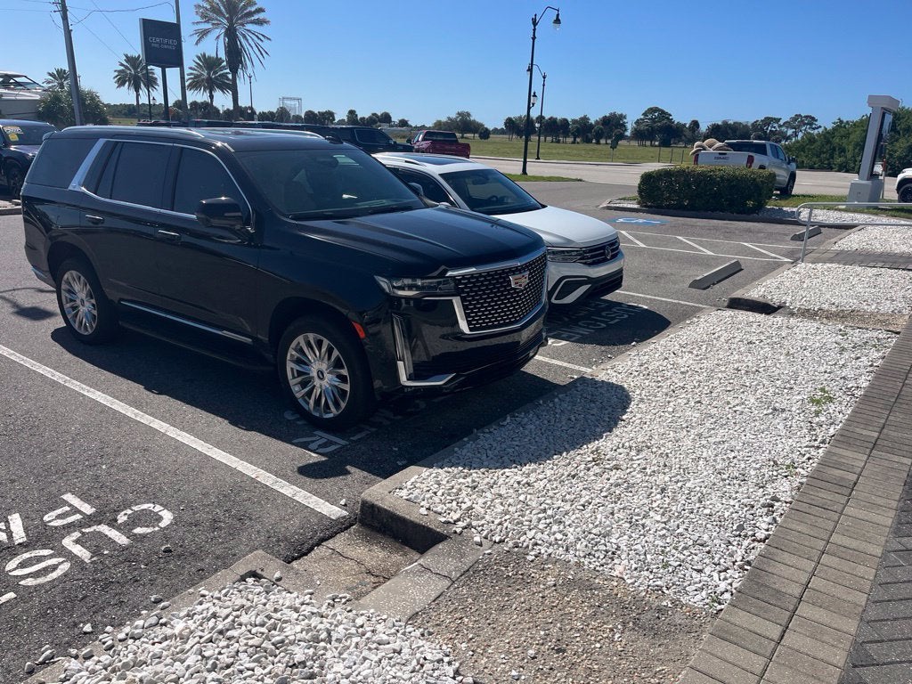 2023 Cadillac Escalade 4WD Premium Luxury