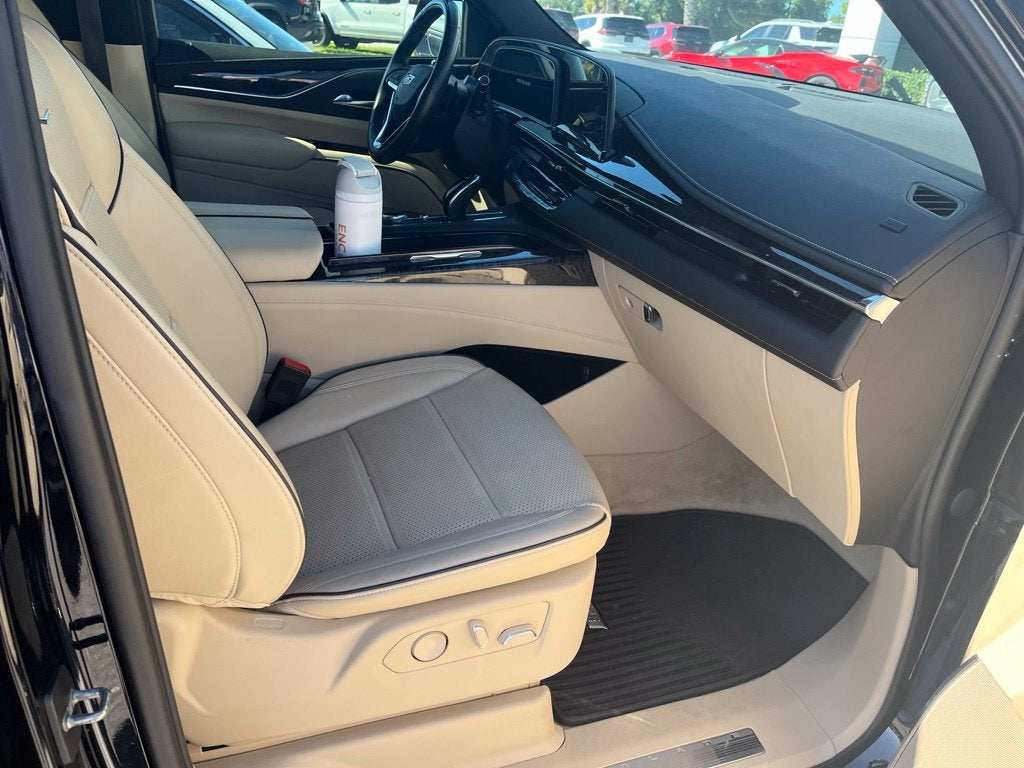 2023 Cadillac Escalade 4WD Premium Luxury